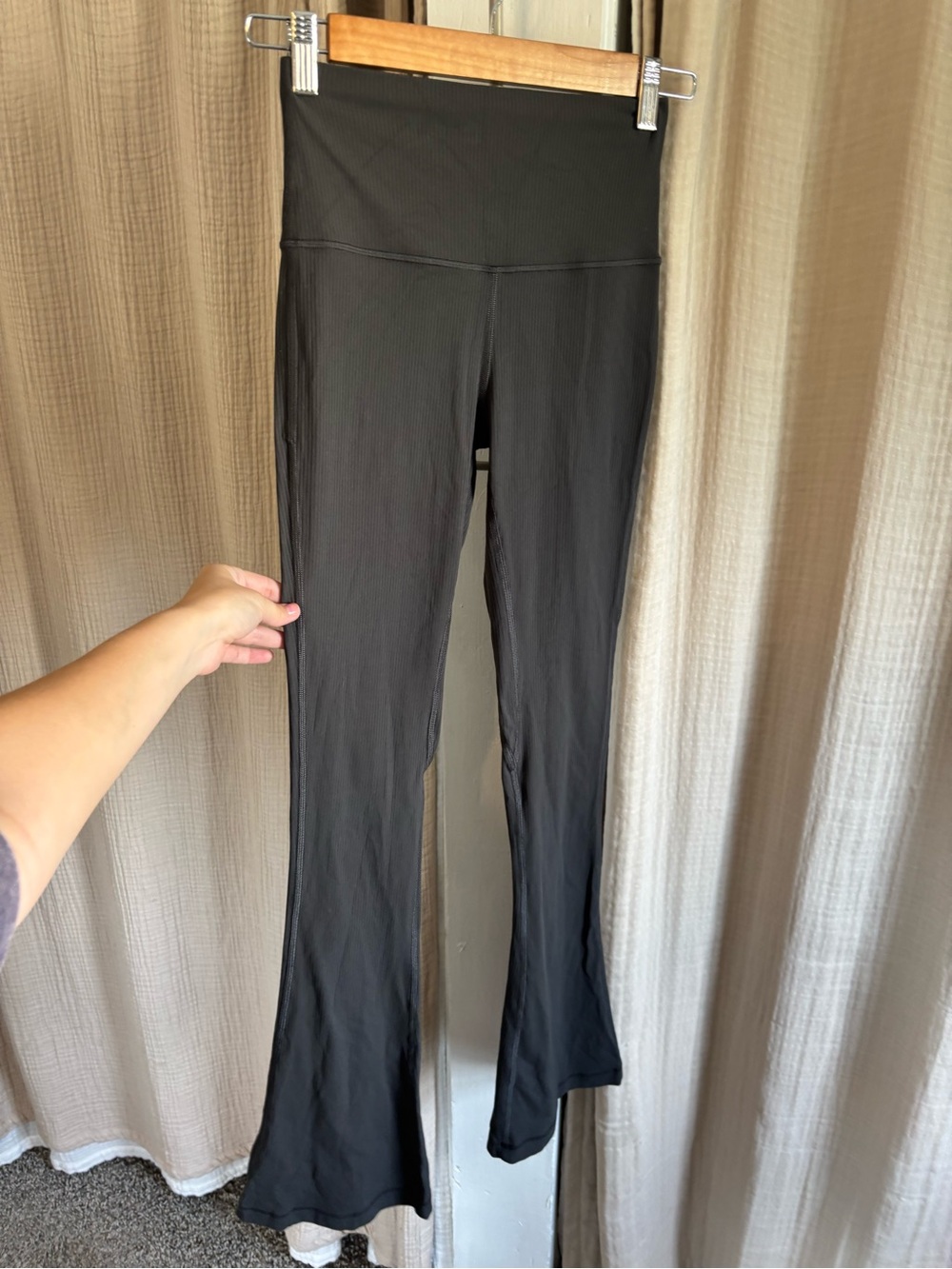 Lululemon Ribbed Flared Leggings- 4